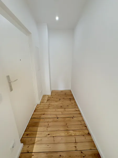 Sanierte 3-Zimmer-WE mit EBK und Balkon — photo 1